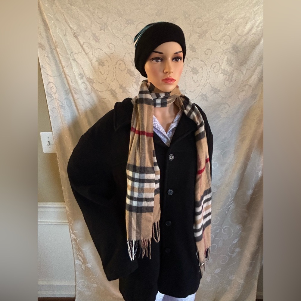 Cashmink Beige, Black, Red and White Plaid Scarf With Fringe (Good Condition)